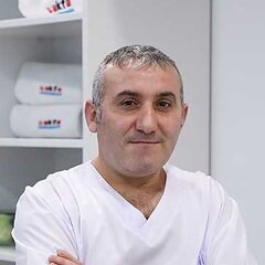 Врач физиотерапевт Мурат Балта