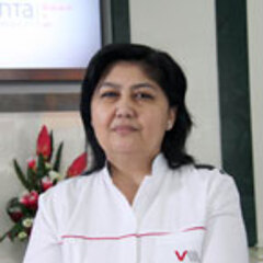 Ultratovush shifokori Lola Atabekovna Mukhtaramova